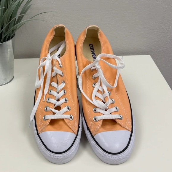 Converse Peach Sneakers - Size 11.5 Women/ 9.5 Men - Picture 2 of 3